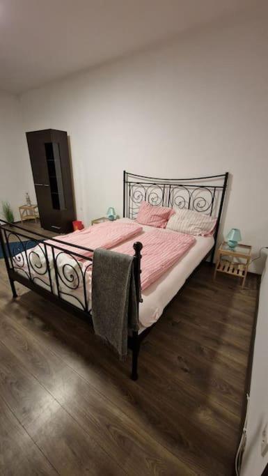 Perfect Located Flat With Gametable Apartamento