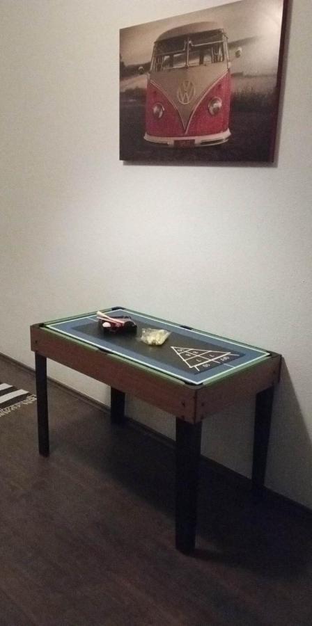 Perfect Located Flat With Gametable דירה בודפשט