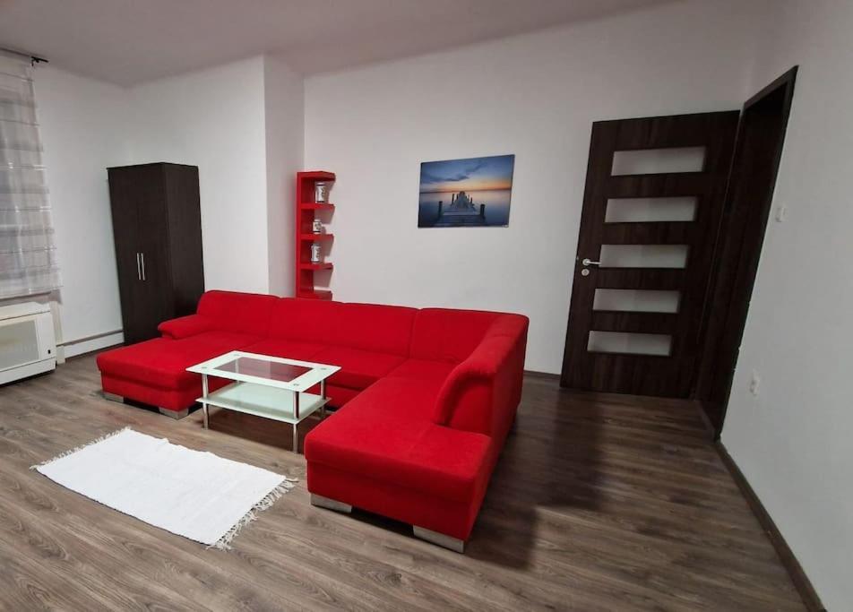 Apartament Perfect Located Flat With Gametable *