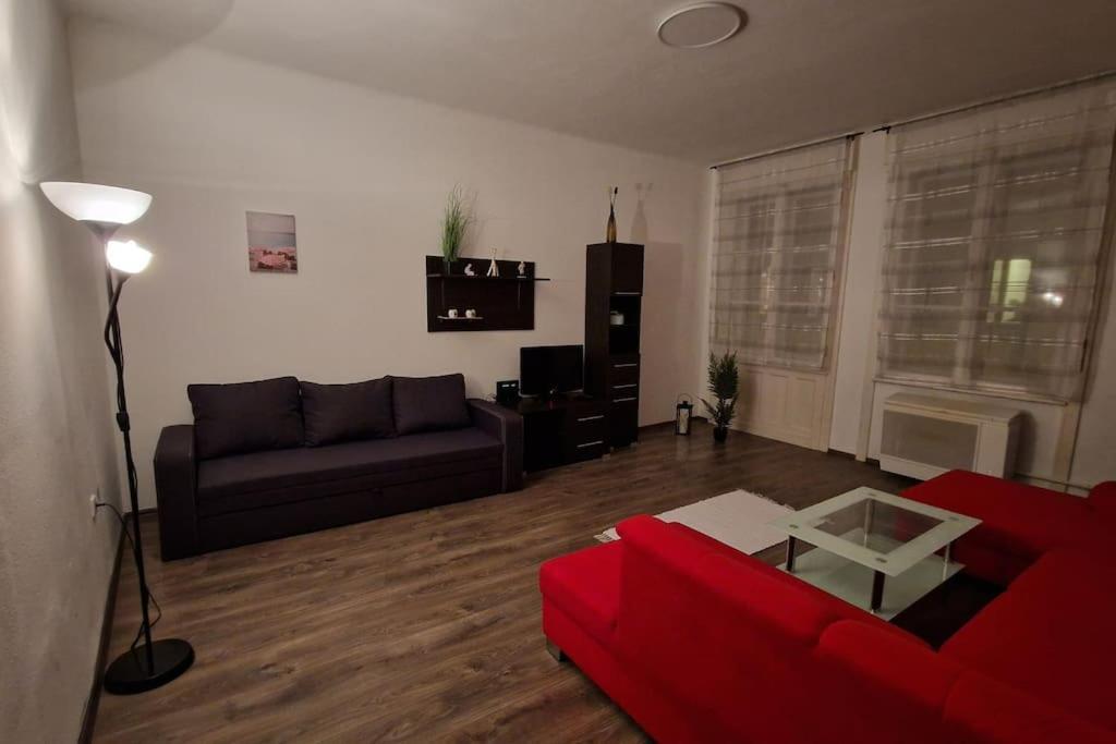 Apartament Perfect Located Flat With Gametable Budapesta