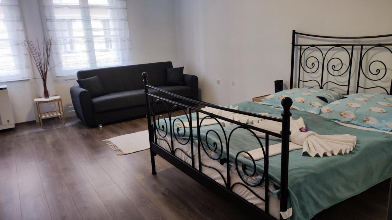 Perfect Located Flat With Gametable Budapesta