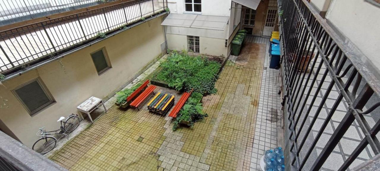 Apartament Perfect Located Flat With Gametable *